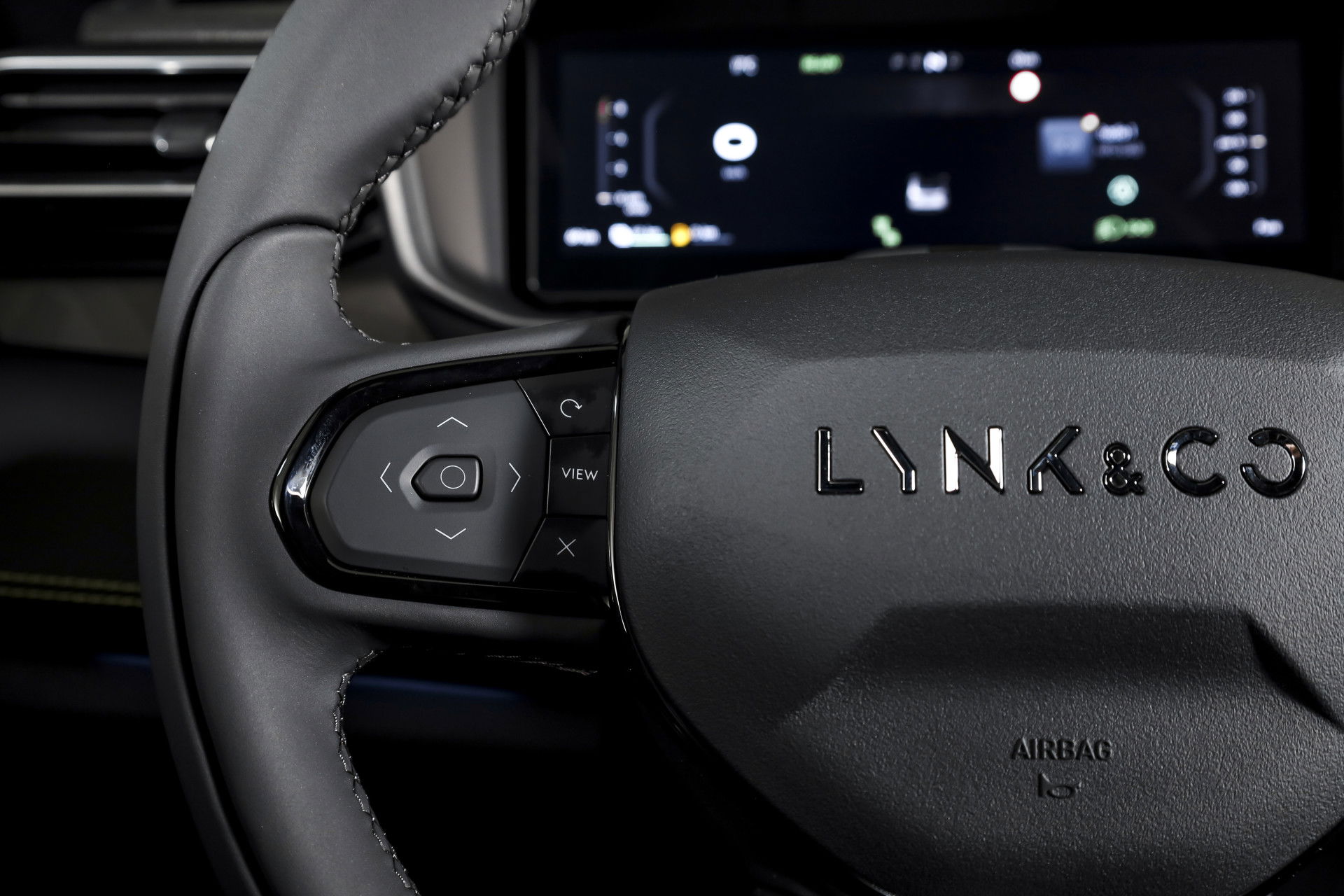 Lynk & Co - 01