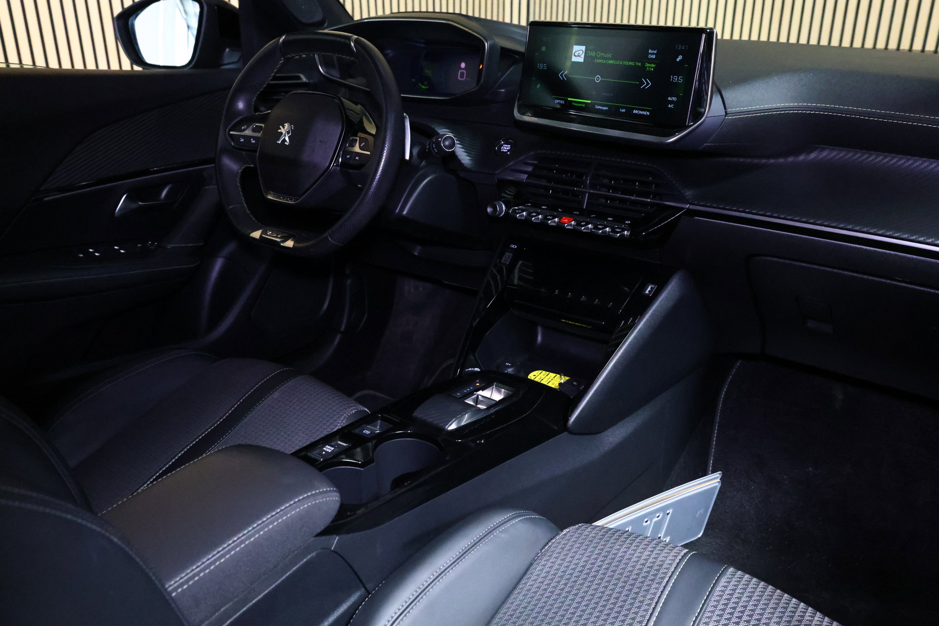 Peugeot 1.2 PureTech GT AVM AUTOMAAT PANODAK NAVI LANE DAB CLIMA "23 - foto 32
