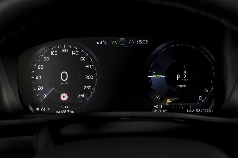 Volvo - XC40