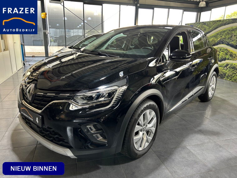 Foto van Renault Captur 1.3 TCe 140 AUTOMAAT INTENS RIJKLAAR