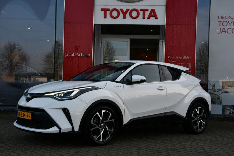 Foto van Toyota C-HR 1.8 Hybrid Style Luxury