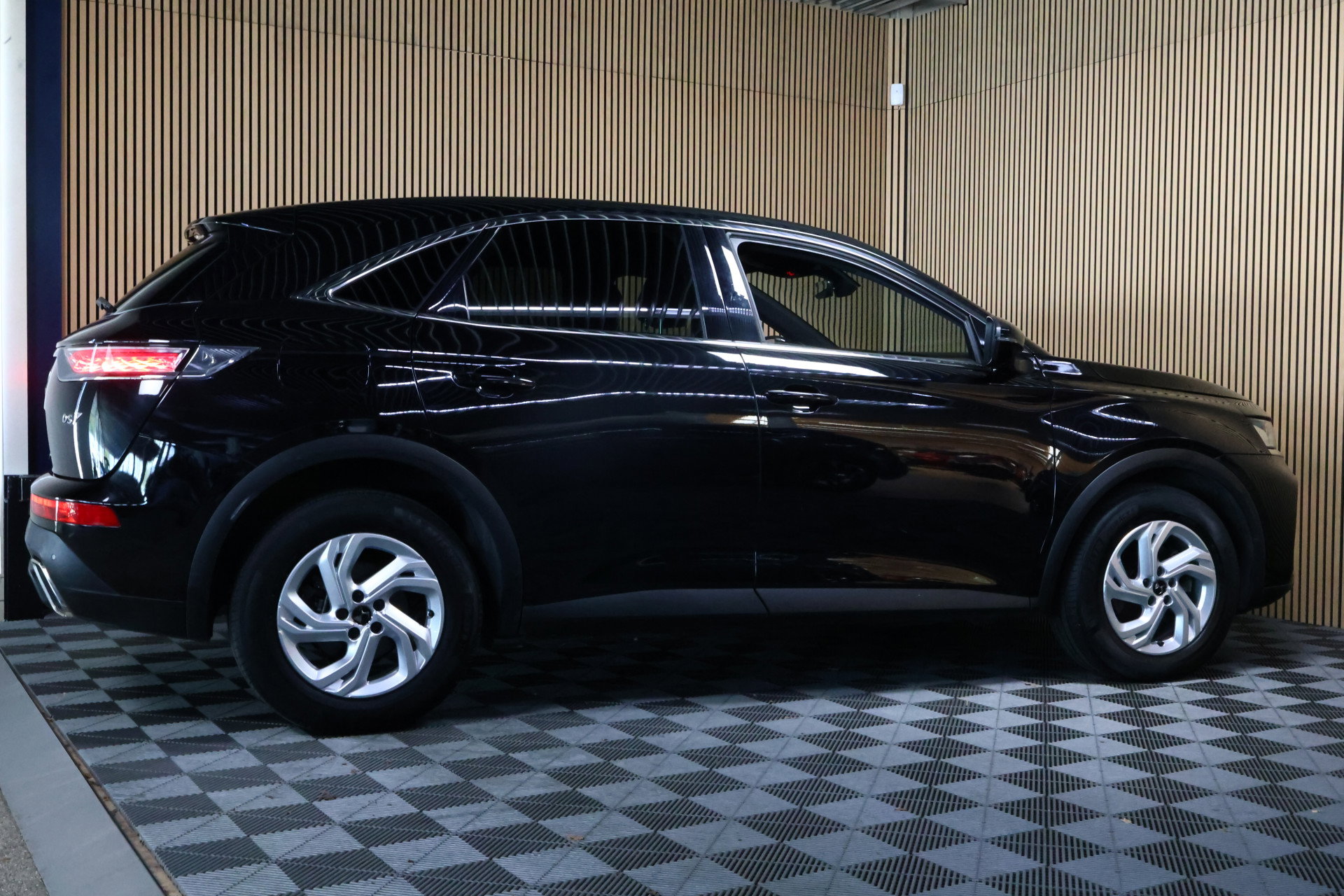 DS Crossback 1.6 PureTech Be Chic AVM AUTOM NAVI CLIMA CARPLAY CRUISE '20 - foto 6