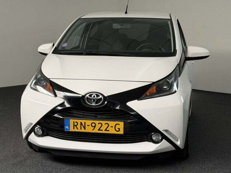 Foto van Toyota Aygo 1.0 VVT-i x-joy Automaat
