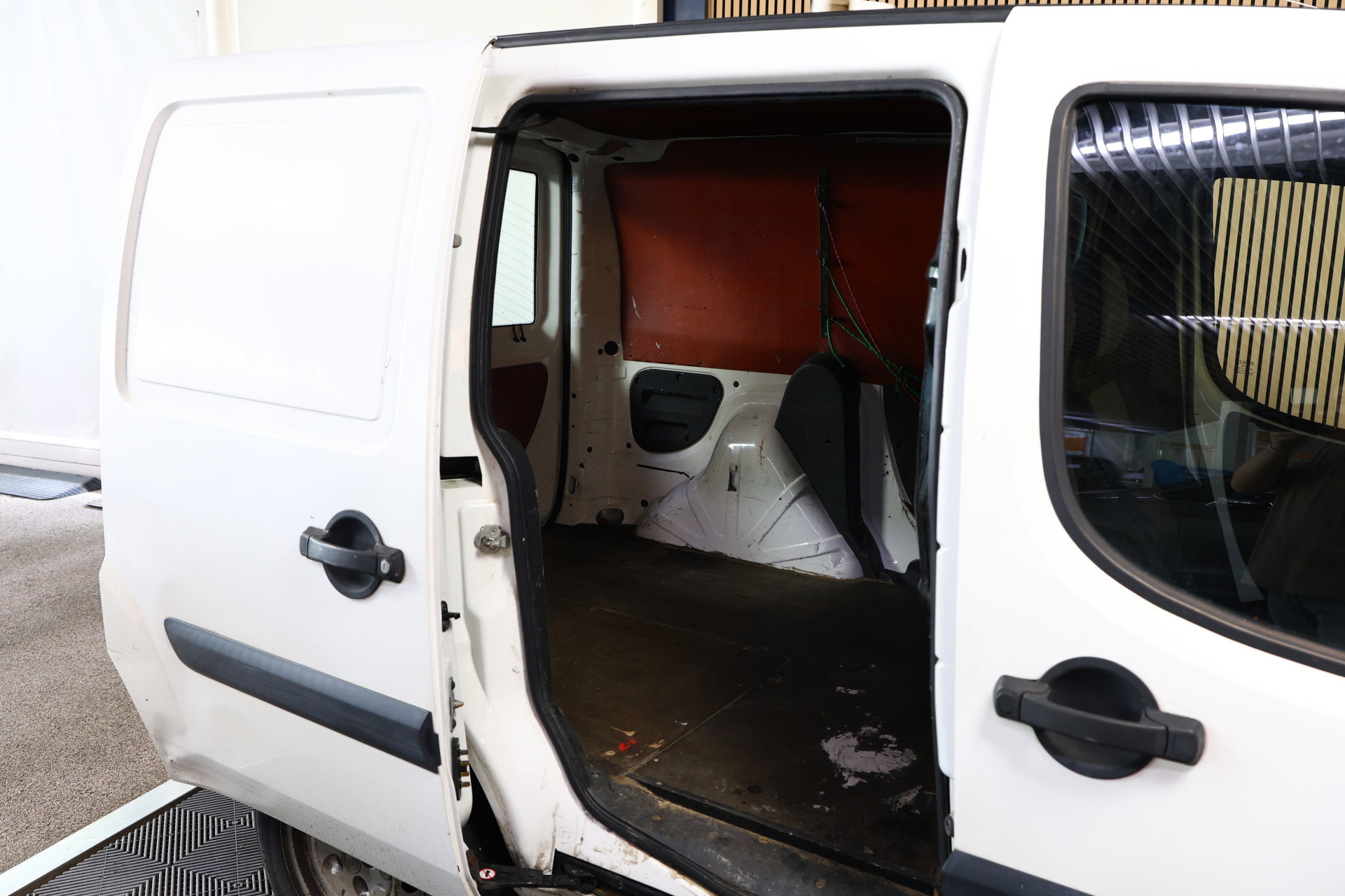 Fiat 1.6 CNG/BENZINE Comfort TUSSENSCHOT SCHUIFDEUR "07 - foto 11