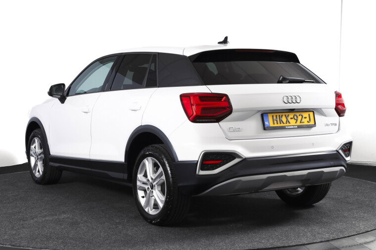 Audi - Q2