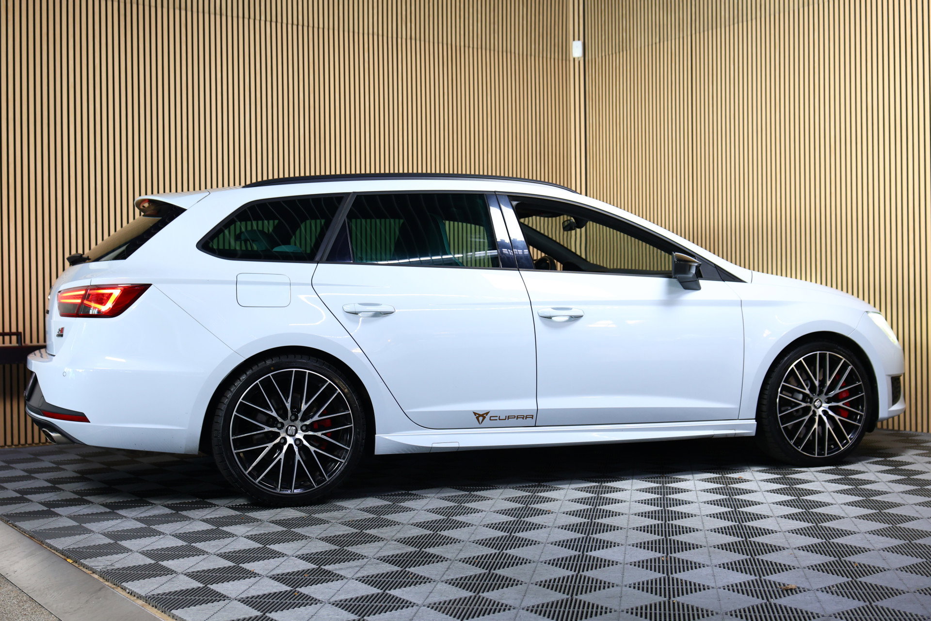 SEAT ST 2.0 TSI Cupra 290 DSG NAVI CLIMA PDC SDP BT CAMERA KUIPST+VW '16 - foto 8