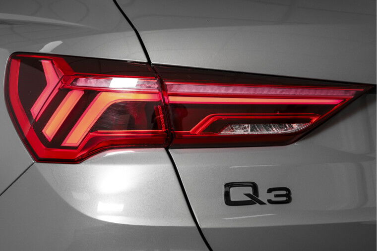 Audi - Q3