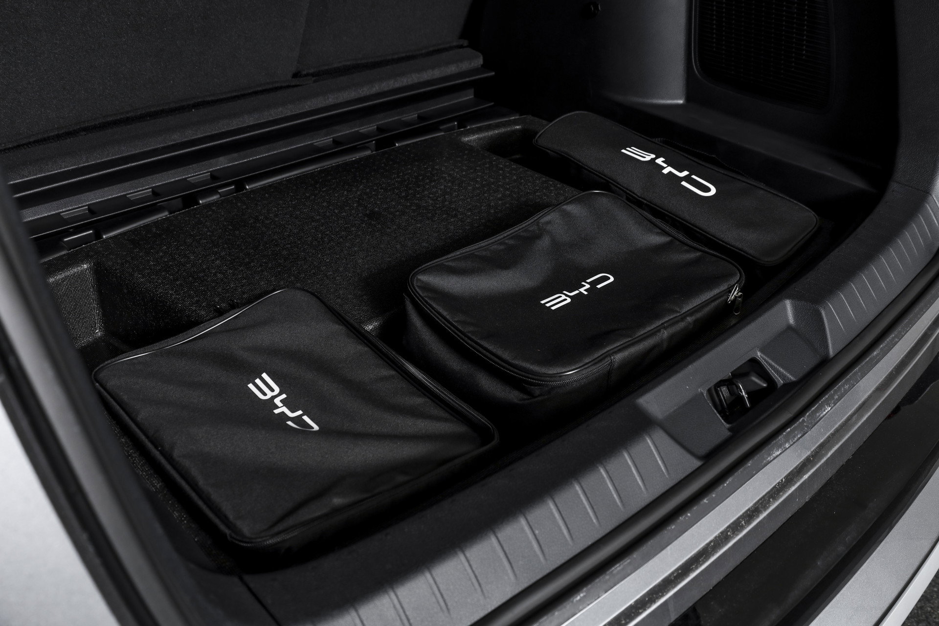 BYD - SEAL U