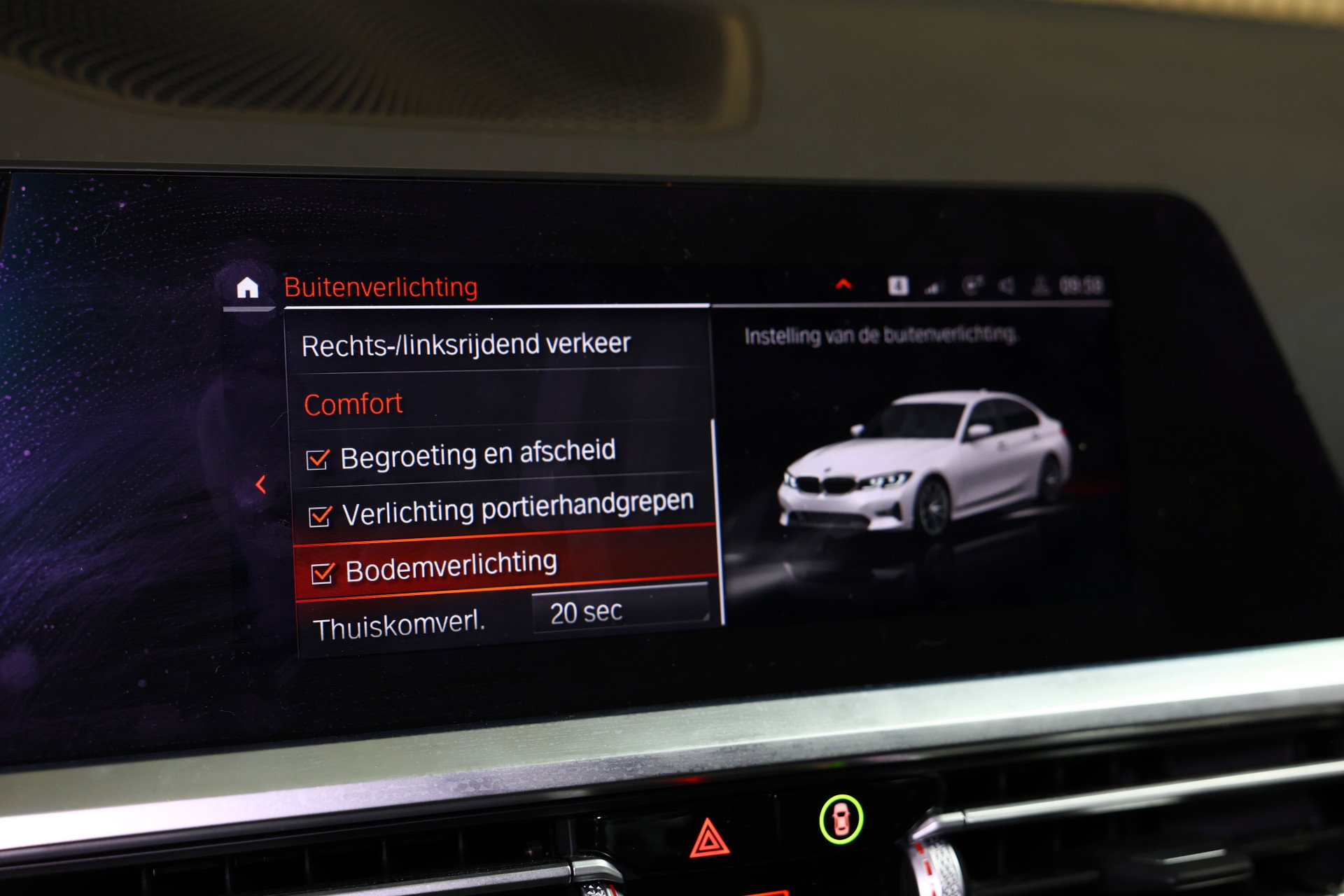 BMW 318i Business M SPORT Edition AVM SPORTLEDER NAVI CARPLAY VIRTUAL '21 - foto 26
