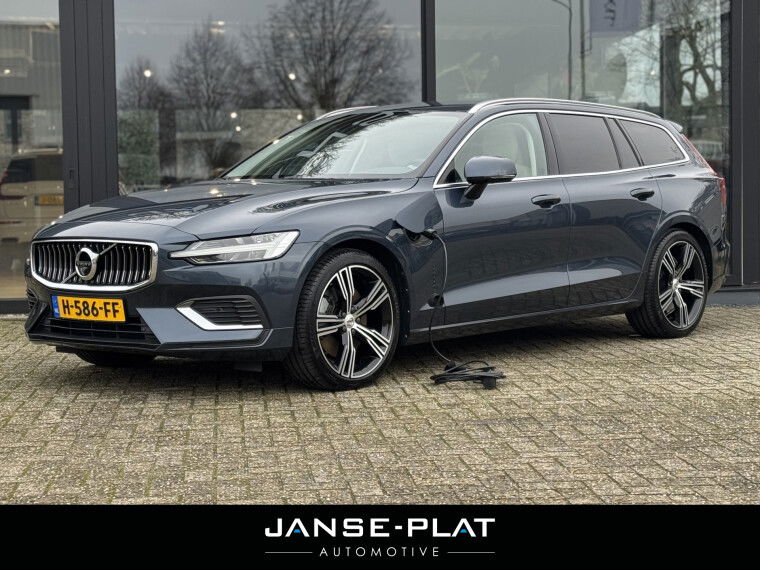 Foto van Volvo V60 2.0 T6 Recharge AWD Inscription