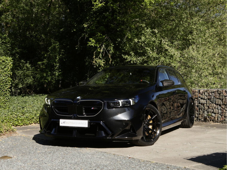 Foto van BMW 5 Serie Touring M5 Ultimate Pack