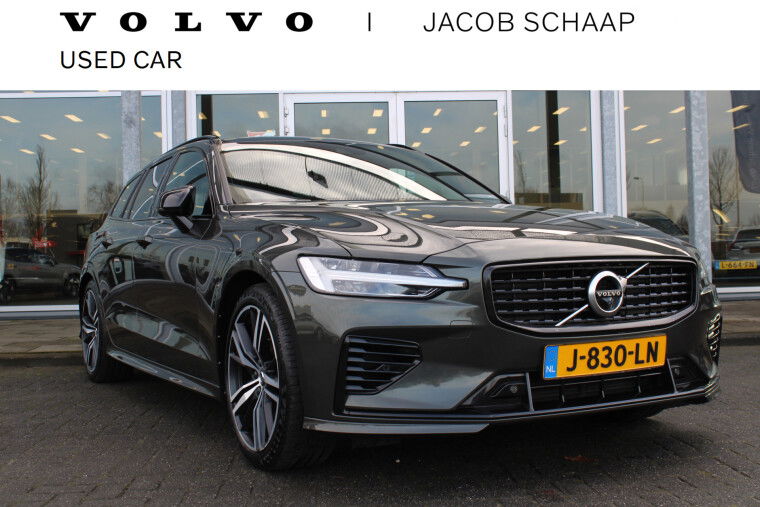 Foto van Volvo V60 T8 Twin Engine AWD R-Design
