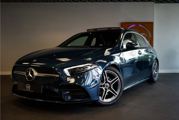 Foto van Mercedes-Benz A-Klasse 200 Premium Plus AMG 163PK | Pano | Memory | Sfeer | Keyless | MBUX VOL Garantie!