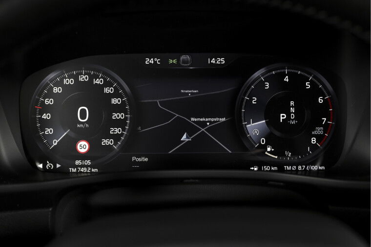 Volvo - XC40