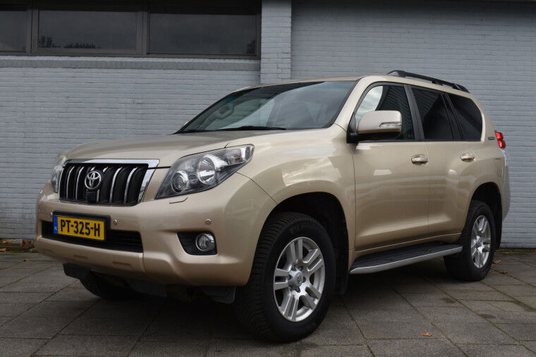 Foto van Toyota Land Cruiser 3.0 D-4D-F Executive