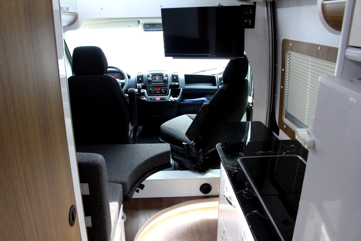 Fiat Camper Adventure 2.3d 6-MTR ZONPANELN STANDKCHL LUXE! NAVI CAMERA '18 - foto 2