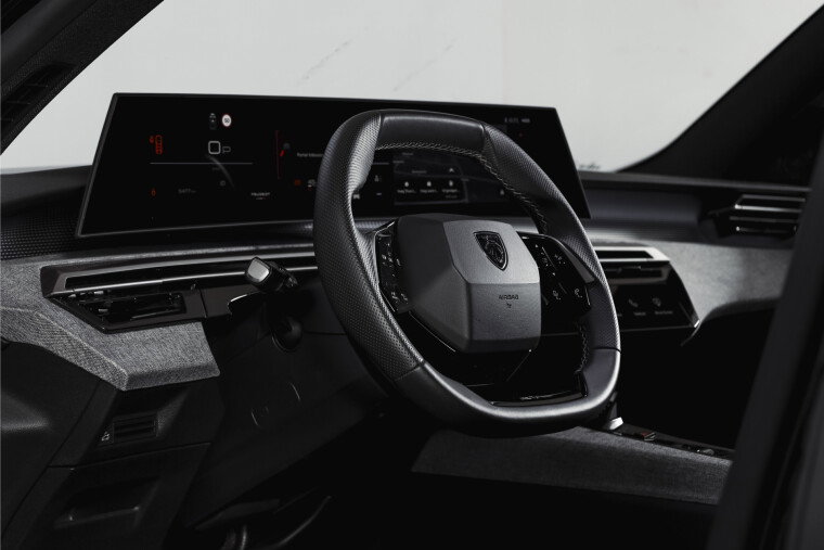 Peugeot - 5008