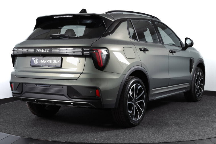 Lynk & Co - 01