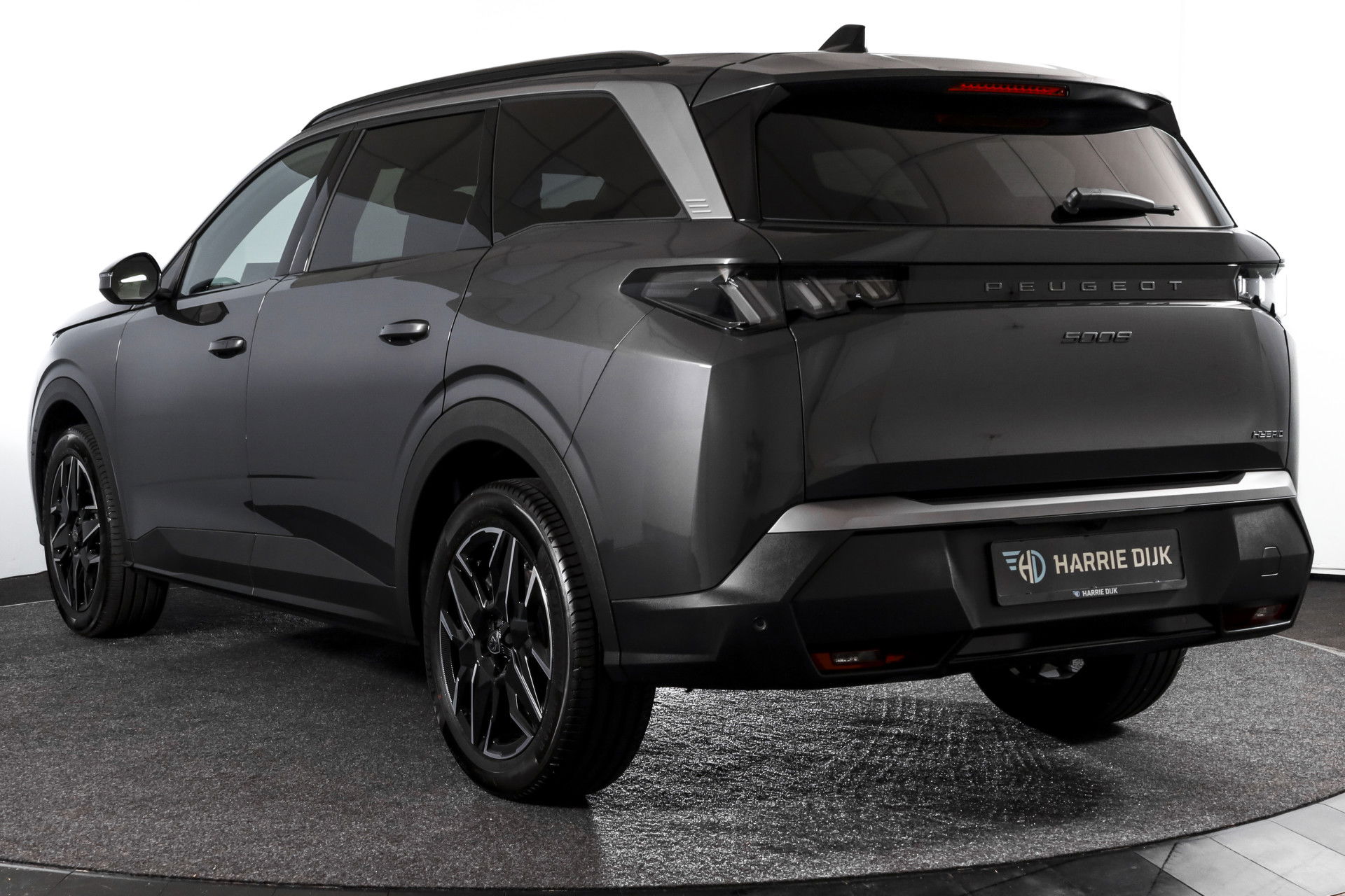 Peugeot - 5008