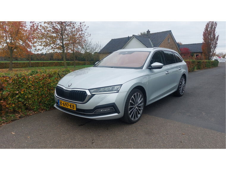 Foto van Škoda Octavia Combi 1.4 TSI iV PHEV Business Edition Plus