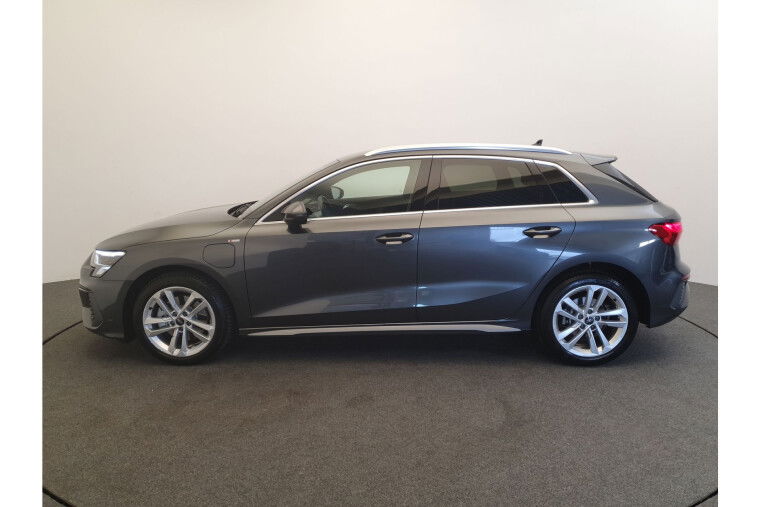 Audi A3 Sportback 40 TFSI e 204pk S-Line S-Tronic ACC, App connect, Virtual cockpit