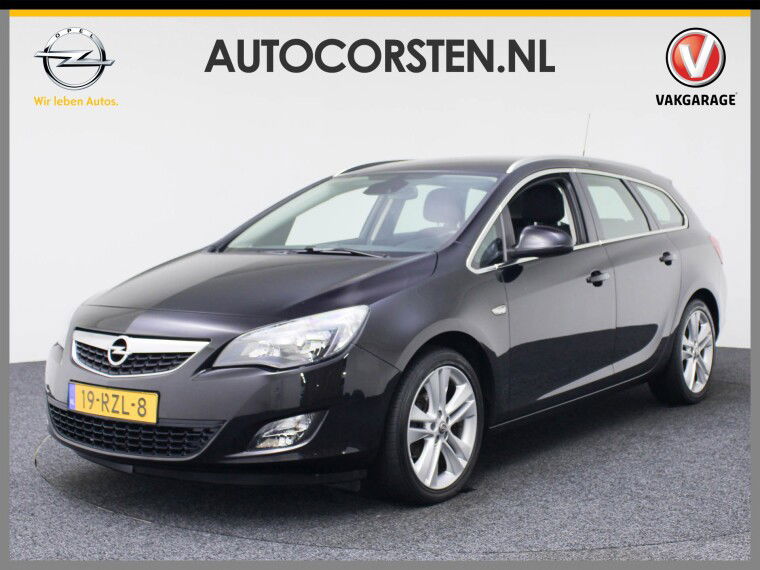 Foto van Opel Astra Sports Tourer 1.4T Sport 120pk