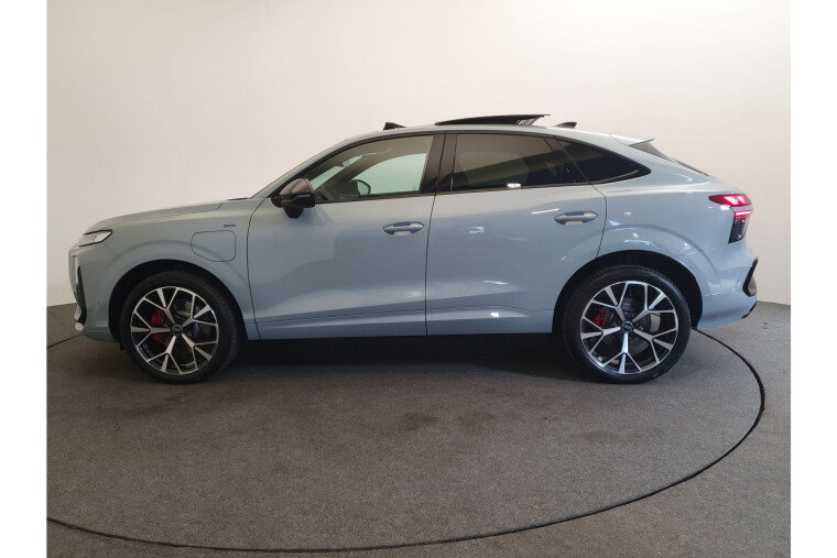 Audi Q3 Sportback 1.5 272pk e-hybrid S-Line Tech pro, Wegklapbare trekhaak, Pano, Sonos