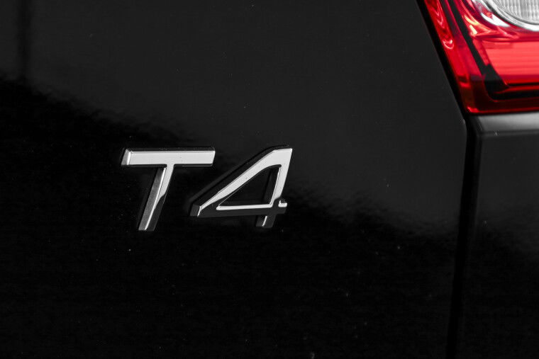 Volvo - XC40
