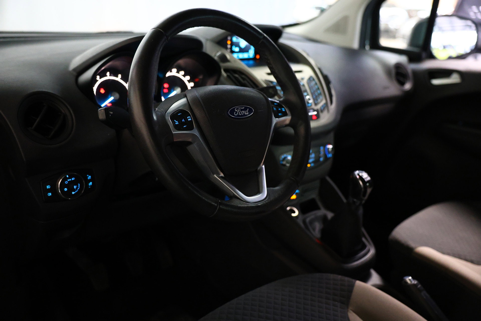 Ford 1.0 Titanium AIRCO CRUISE PDC BT STOELVW '17 - foto 9