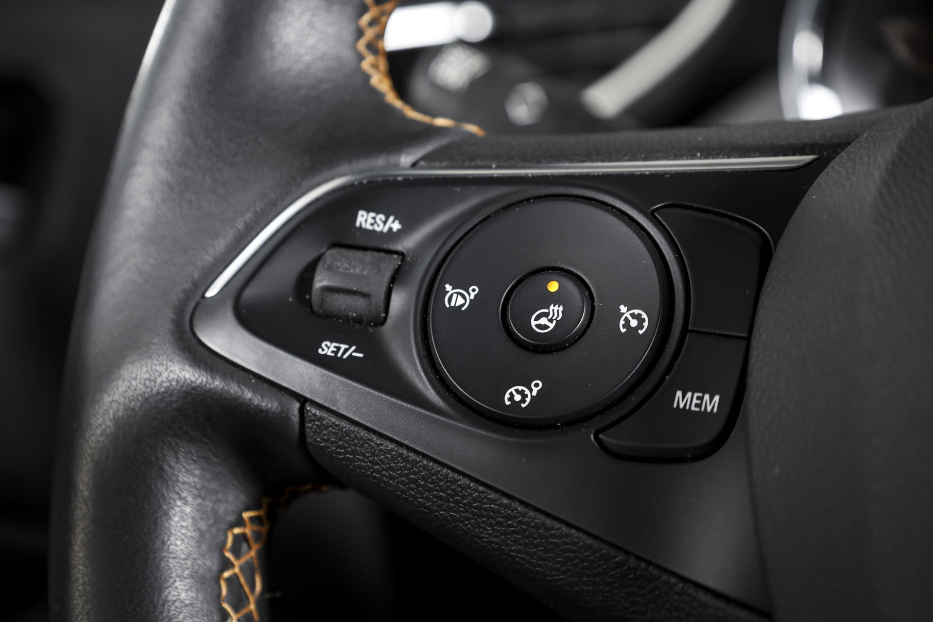 Opel - Crossland X
