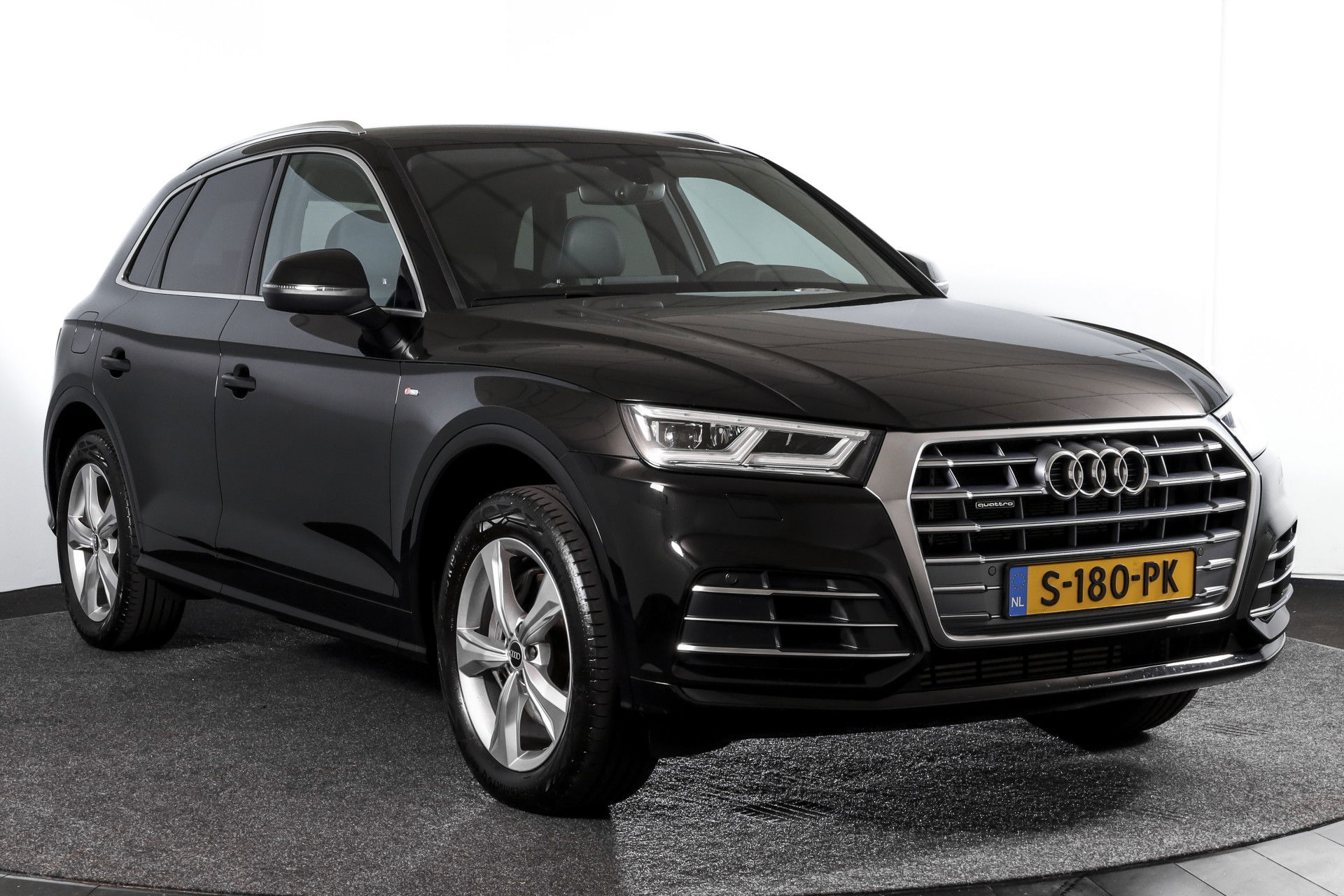 Audi - Q5