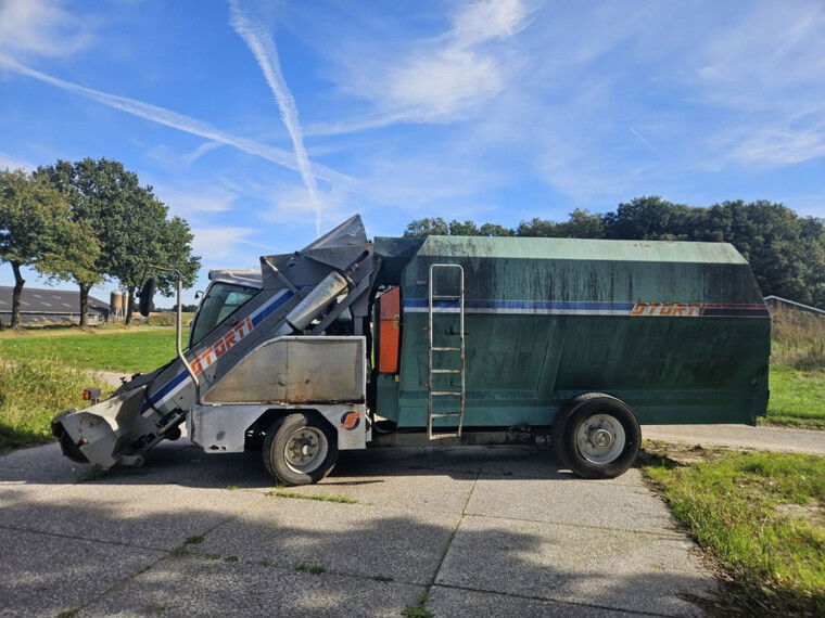 Foto van Storti DMU 125 Labrador 160 zelfrijder