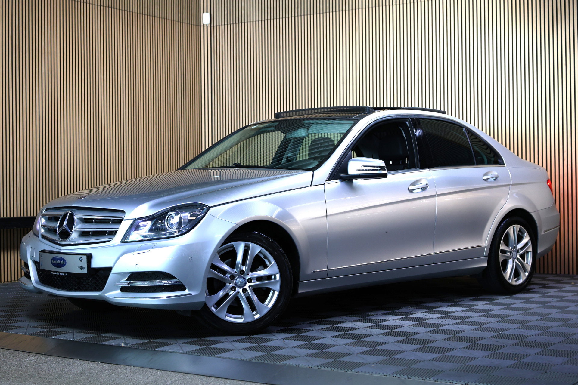Mercedes-Benz 180 Edition Avantgarde AUTOMAAT PANO NAVI CLIMA STOELVW PDC BT "12 - foto 10