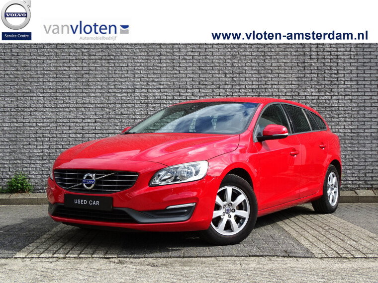 Foto van Volvo V60 1.6 T3 Kinetic | Navi | PDC |