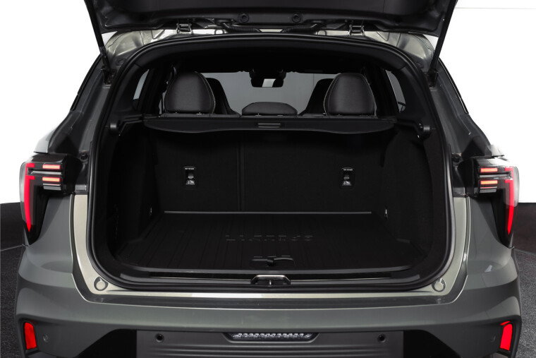 Lynk & Co - 01