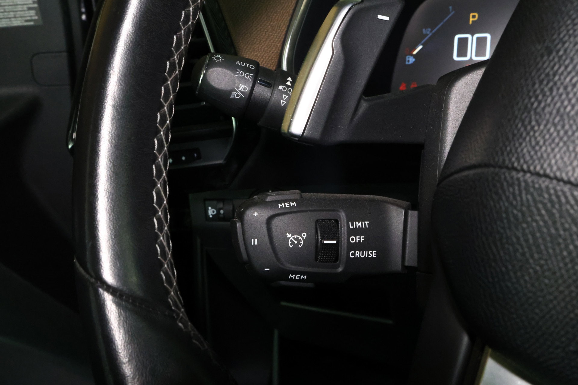 DS Crossback 1.6 PureTech Be Chic AVM AUTOM NAVI CLIMA CARPLAY CRUISE '20 - foto 12