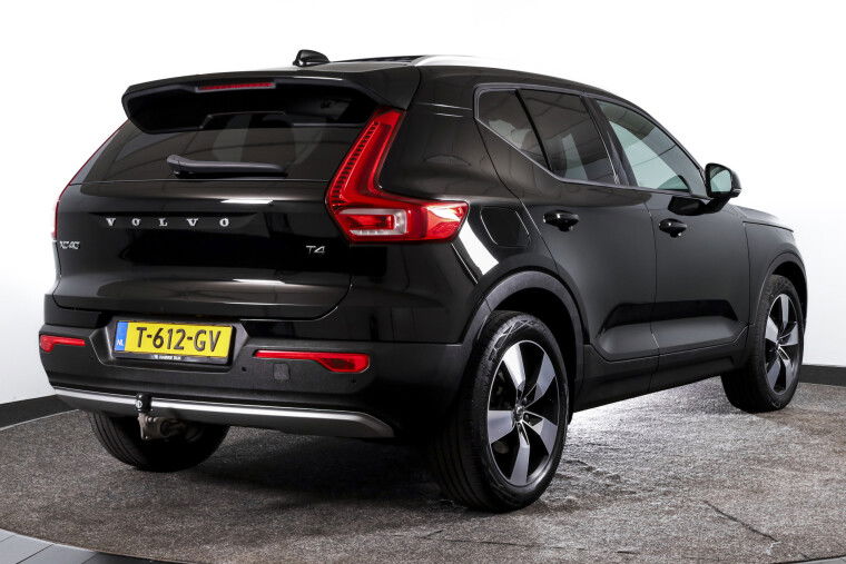 Volvo - XC40