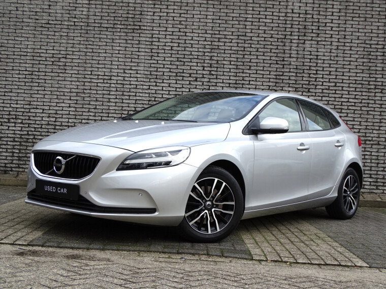 Foto van Volvo V40 2.0 T2 Inscription | Leder | BLIS | PDC
