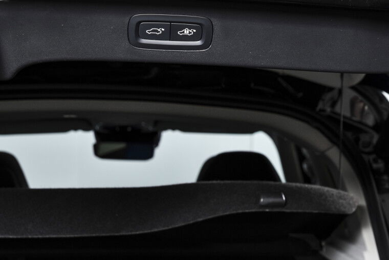 Lynk & Co - 01