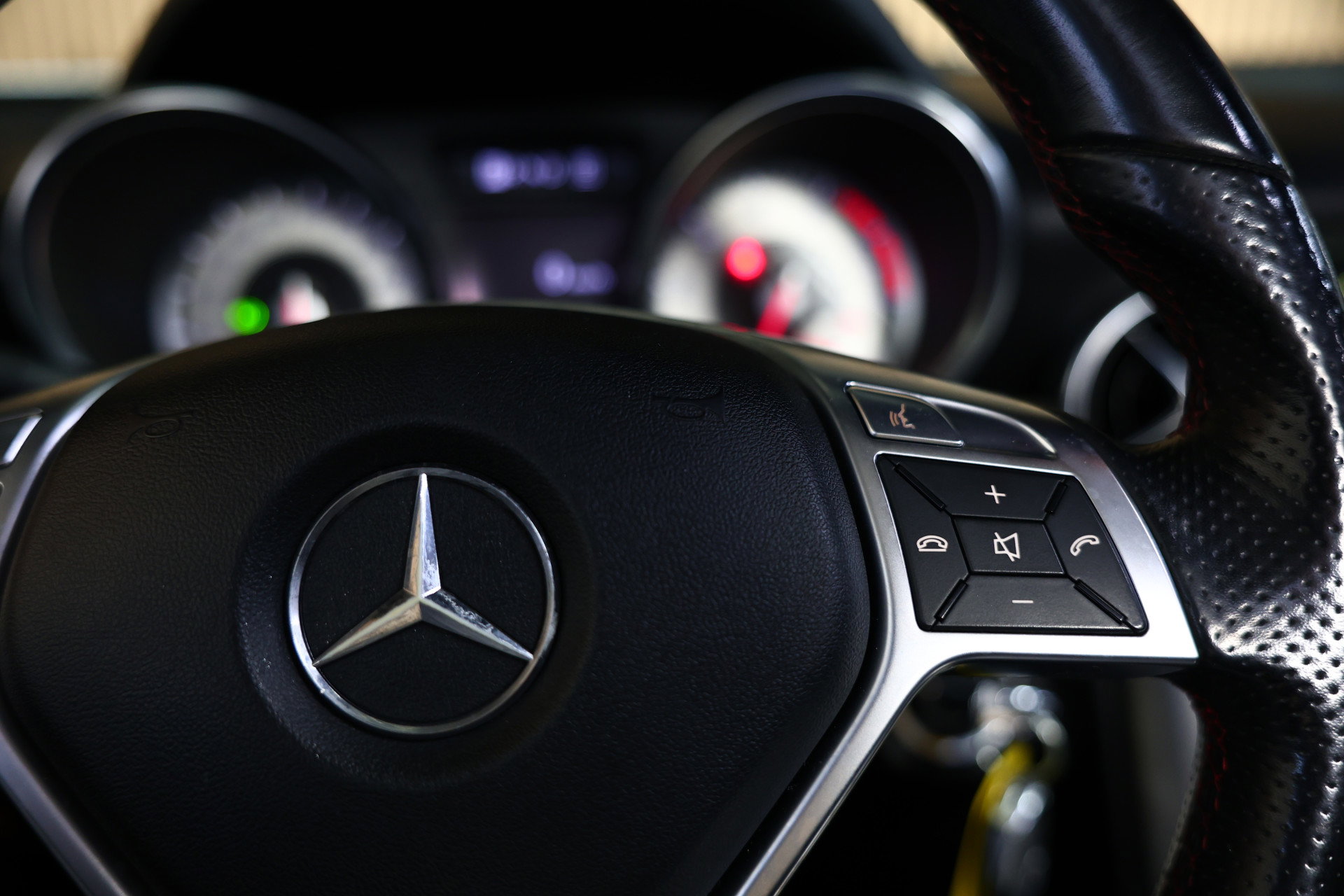 Mercedes-Benz 250 AMG AUT NAVI PANO AIRSCARF STOELVW ECC "11 - foto 19