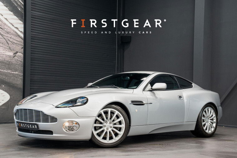 Aston Martin V12 Vanquish