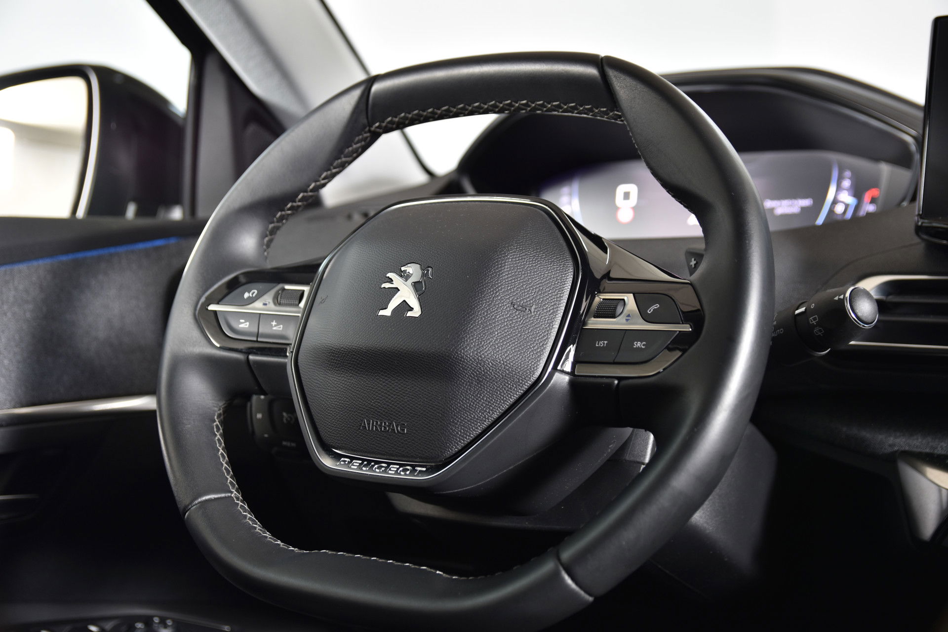 Peugeot - 3008