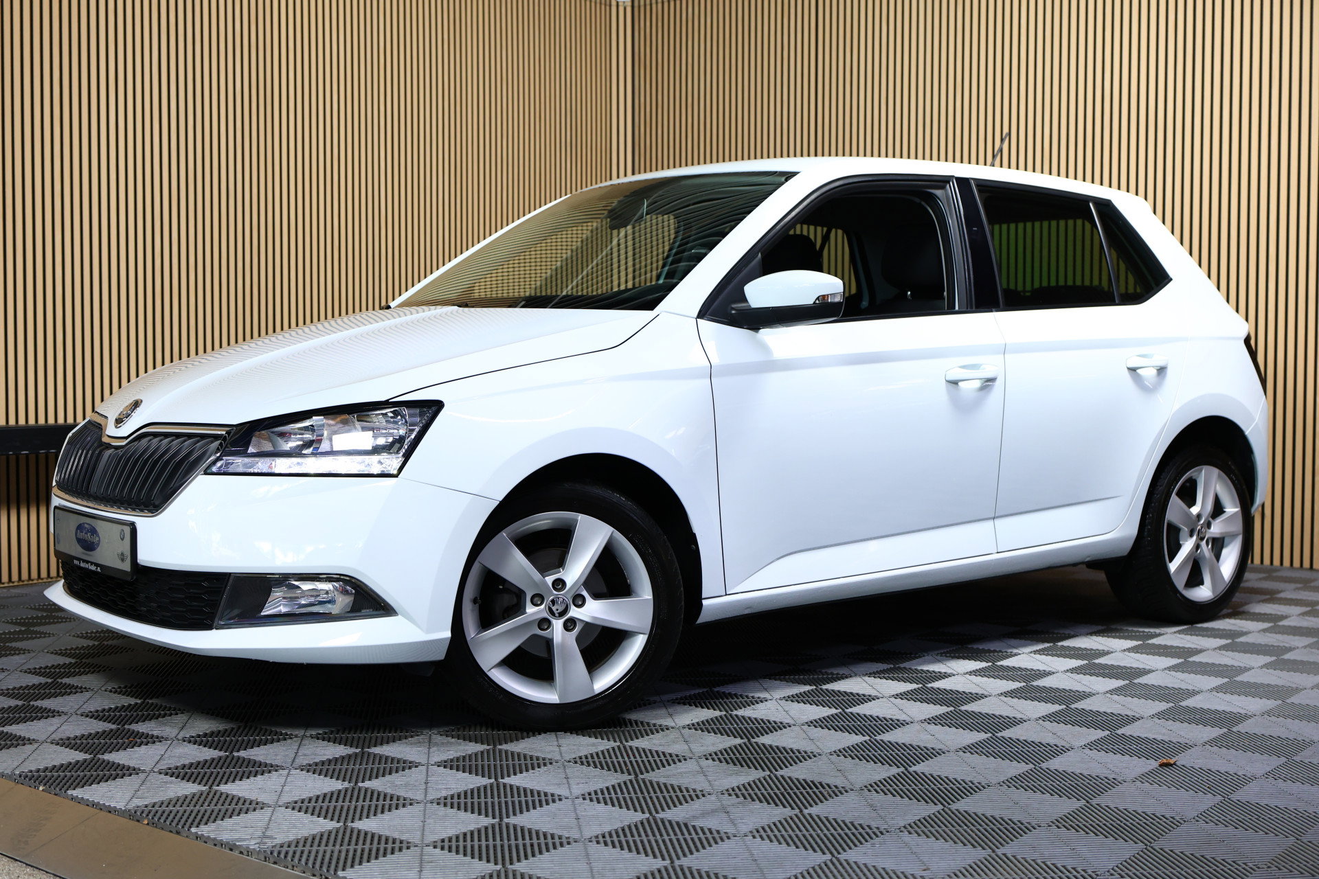 Škoda AVM AIRCO BLUETOOTH STOELVW PDC "19 - foto 3