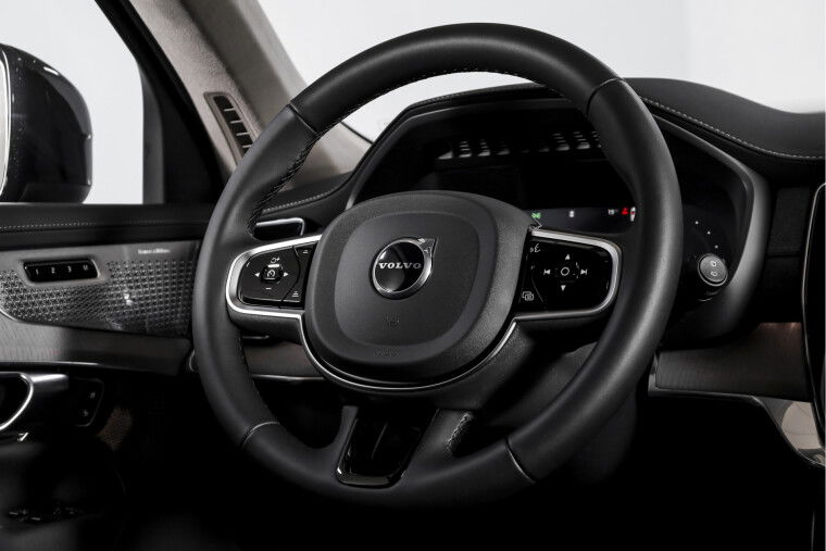 Volvo - XC90