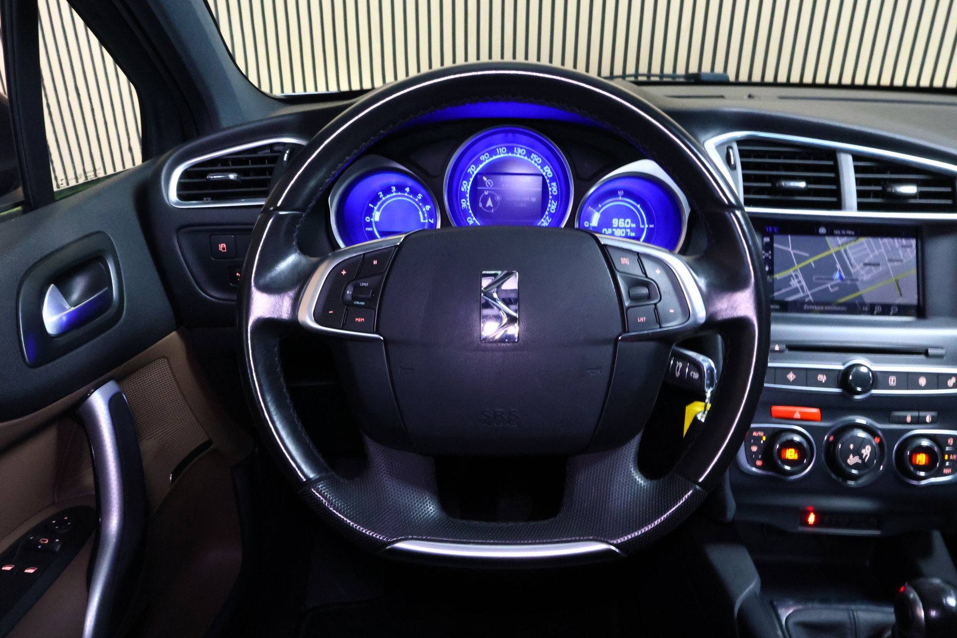 DS Crossback 1.2 PureTech Business AVM NAVI SLECHTS 27000KM CRUISE CLIMA PDC '16 - foto 17