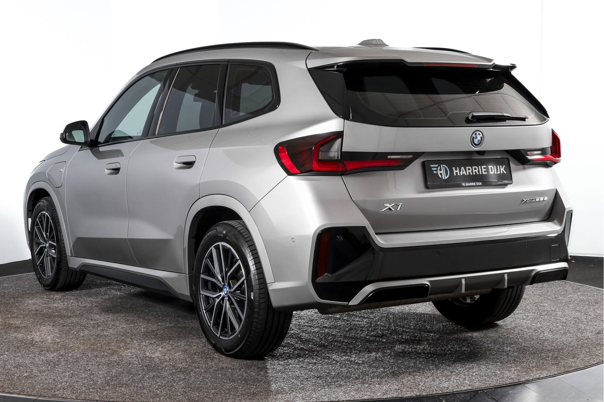 BMW - X1