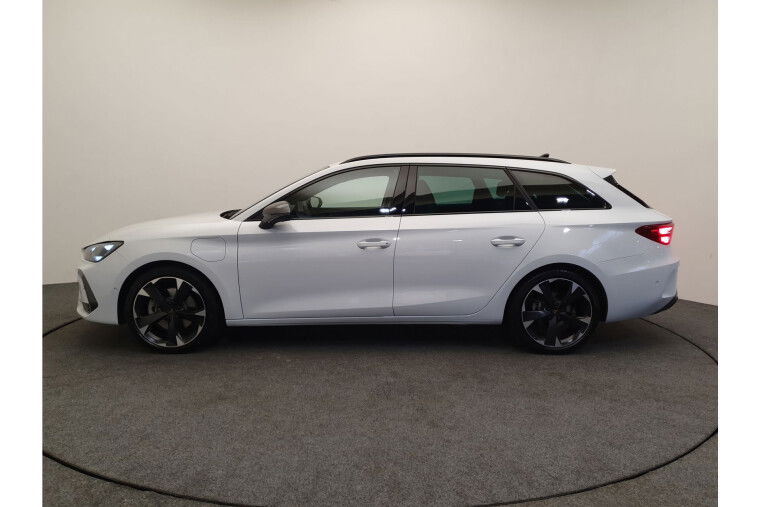 CUPRA Leon Sportstourer 1.5 TSI 204pk DSG/AUT e-Hybrid Wegklapbare trekhaak, ACC, Sportstoelen