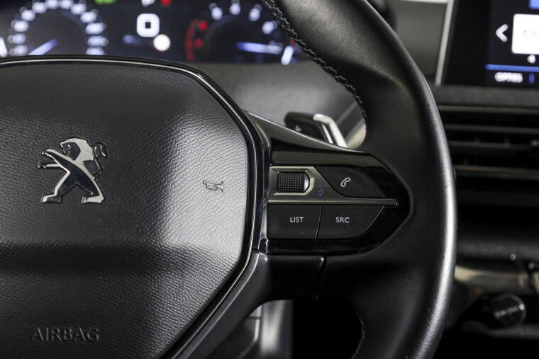 Peugeot - 3008