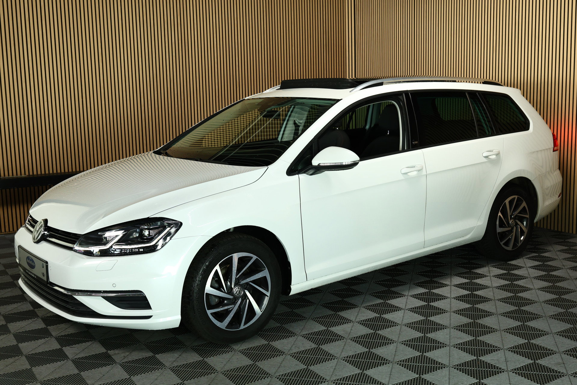 Volkswagen Variant 1.4 TSI Highline AUTOMAAT PANORAMADAK NAVI CARPLAY STOELVW "17 - foto 12