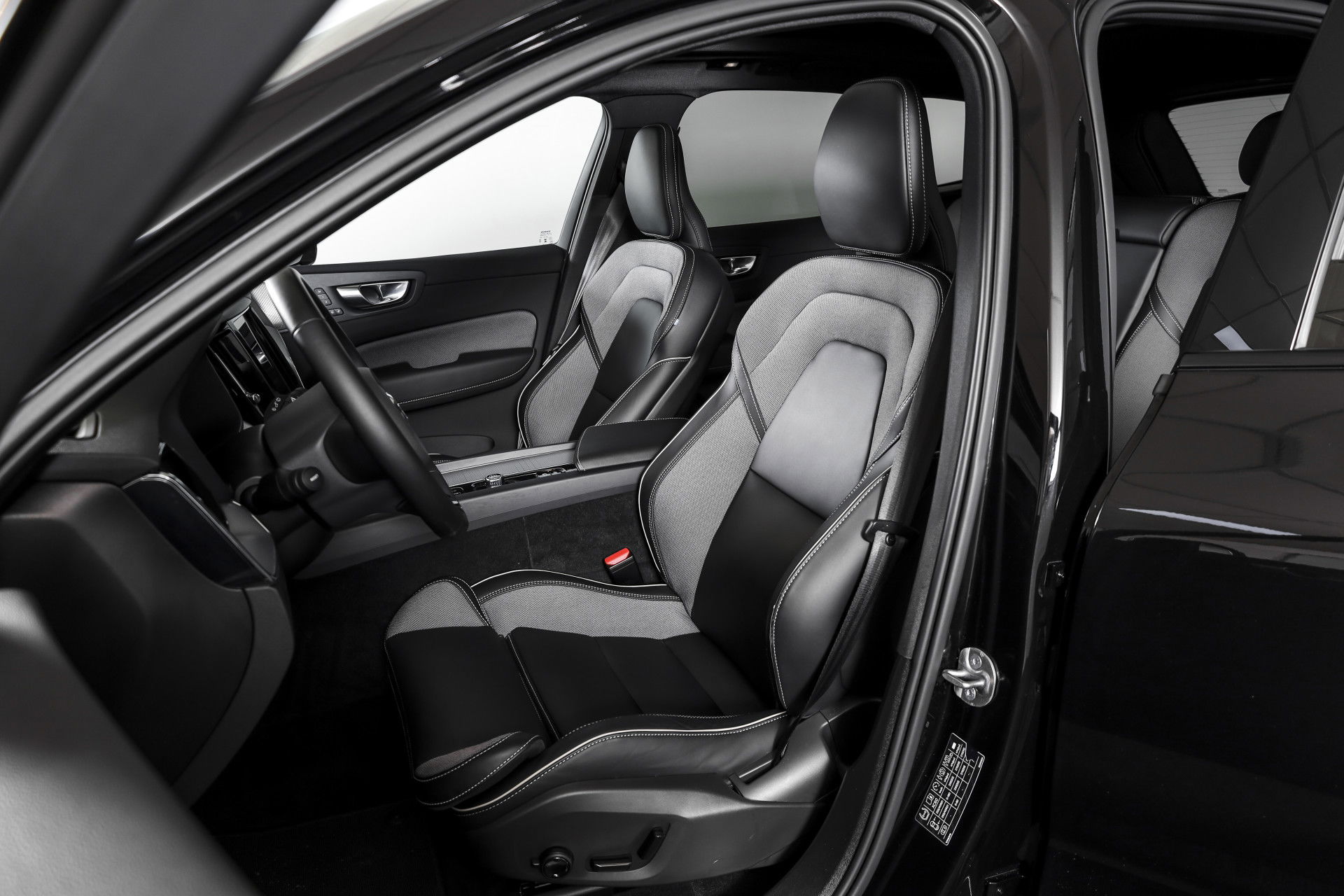 Volvo - XC60